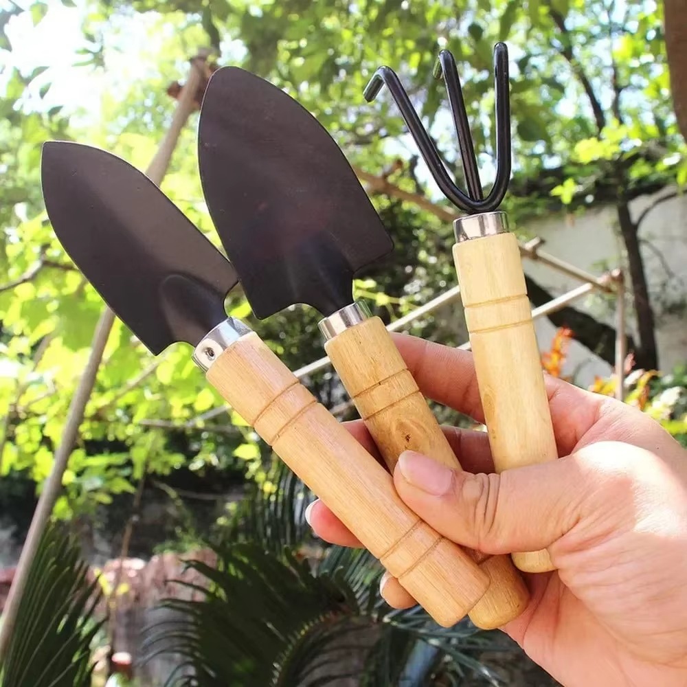 Set di 3 mini attrezzi da giar - Gardening Tools Wholesale recensione e prezzo
